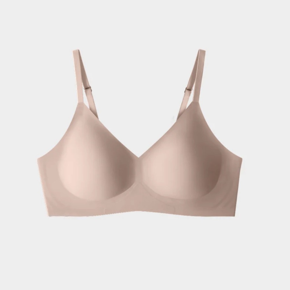 EBY nude relief bra nude NWT with extender